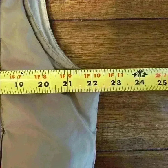 Ozark Trail Puffer Vest Mens M Tan Beige Snap Nylon/Poly Utility Camp Hunt Fish - Picture 3 of 10